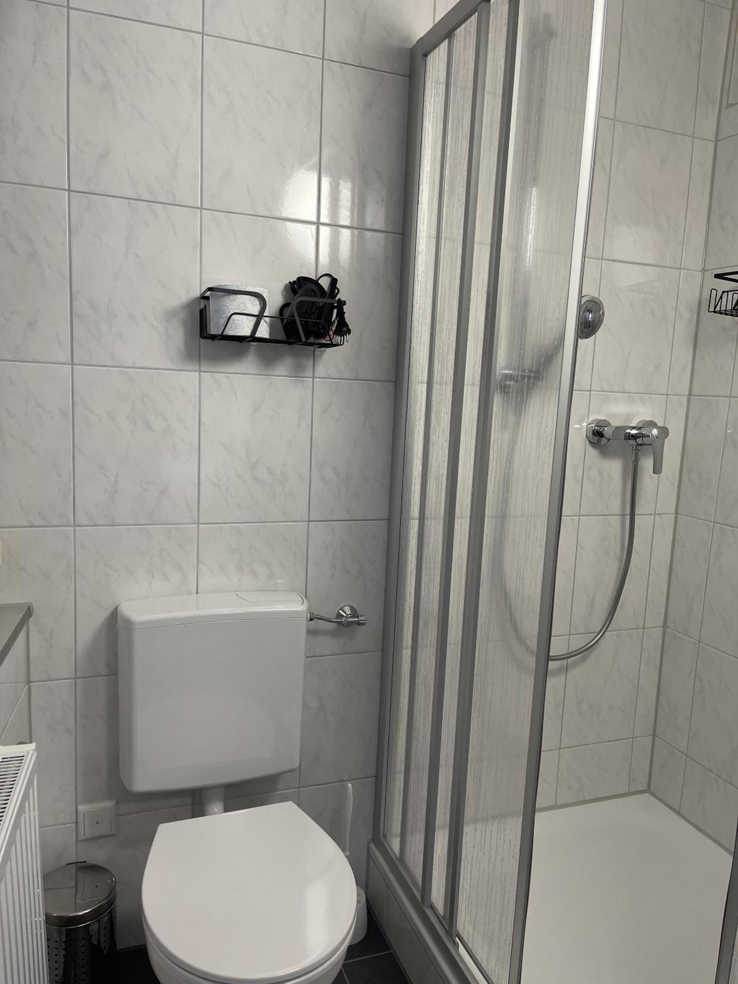 Hotel Koenig Humbert Erlangen Oda fotoğraf